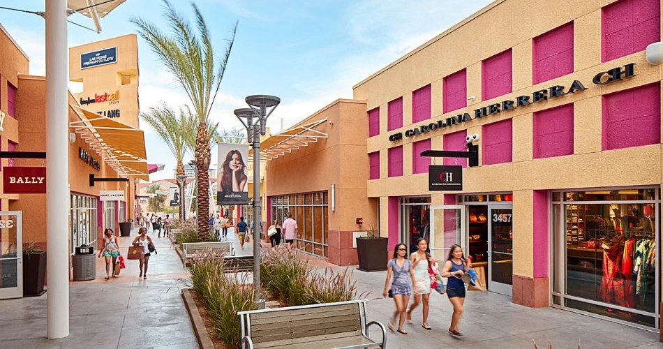 10 Best Places to Go Shopping in Las Vegas